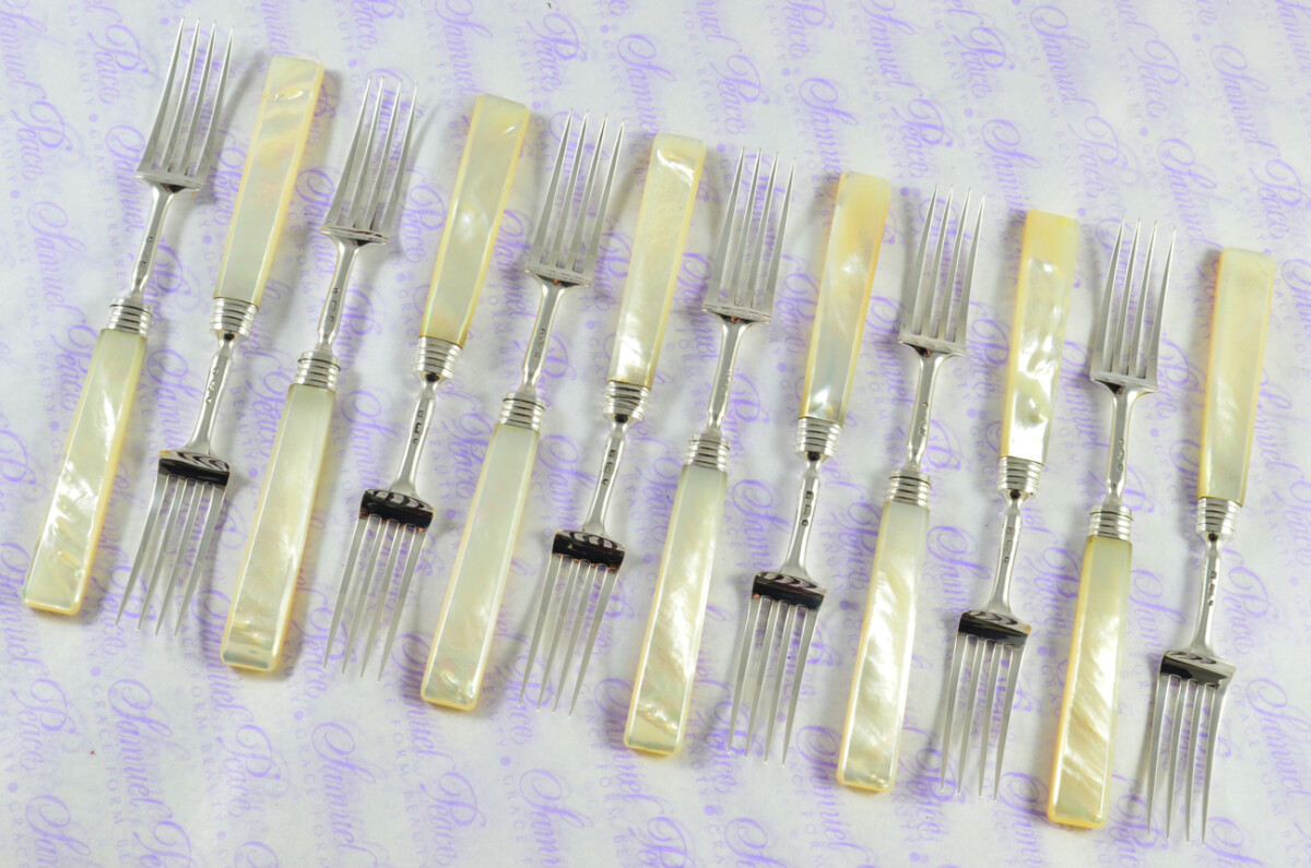 SAMUEL KNIGHT 12 PAIRS MOTHER OF PEARL & STERLING SILVER KNIVES & FORKS SHEFFIELD 1823 - Image 5