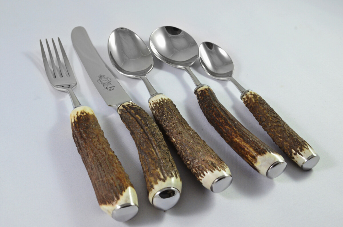 A Genuine Stag Antler Horn Handled 5 Piece Place Setting Made in Sheffield England - Image 3