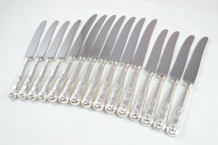 1973 Sterling Silver Kings Sheffield 8 Dinner & 8 Dessert Knives Fenton Bros - Image 2