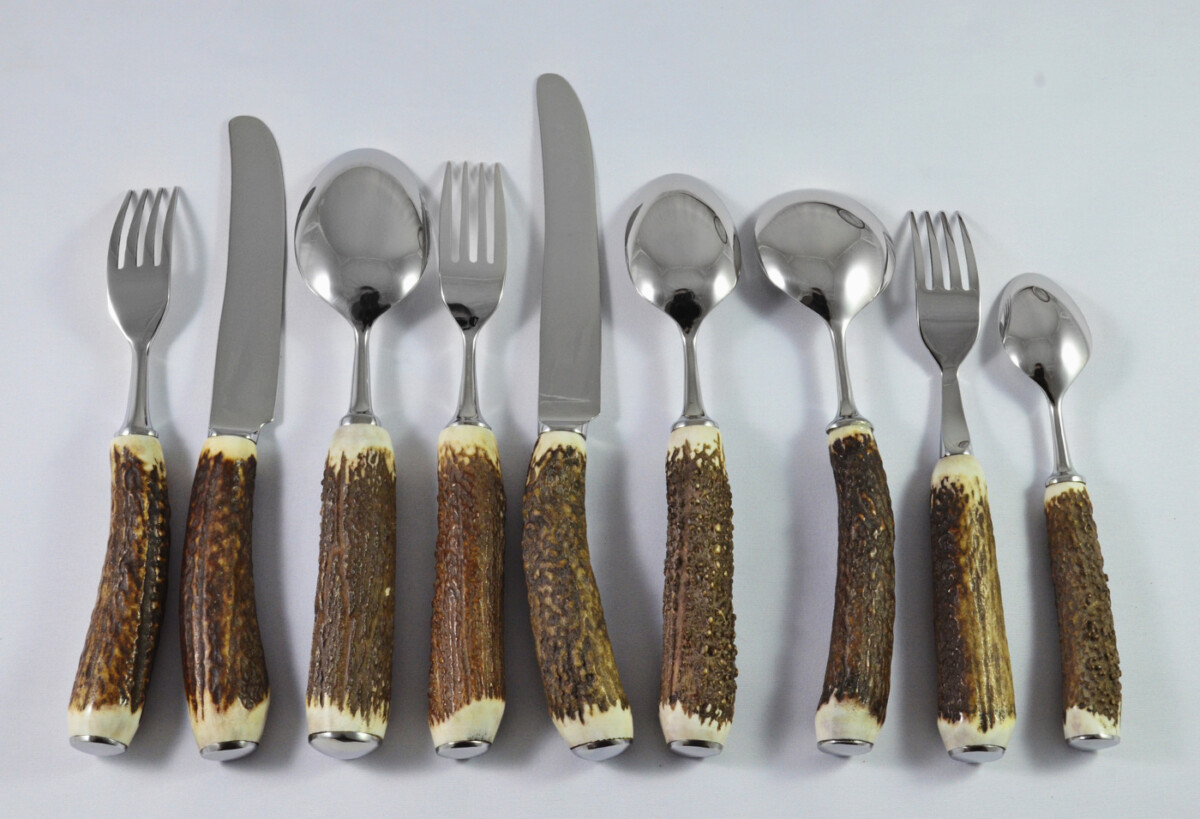 A Genuine Stag Antler Horn Handled 9 Piece Place Setting Made in Sheffield England - Image 2
