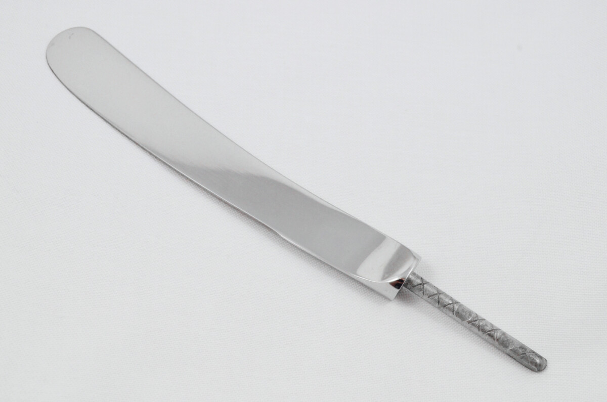 Sheffield Made Stainless Steel Table Knife Blade - Pistol Design