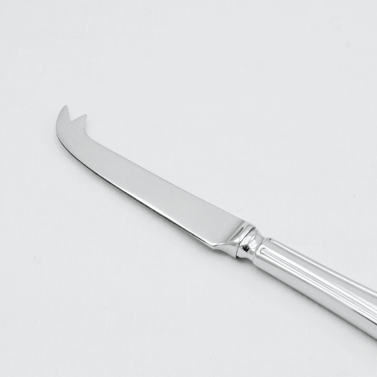 A Dubarry Pattern Stainless Steel Cheese Knife Gift Boxed - Image 3