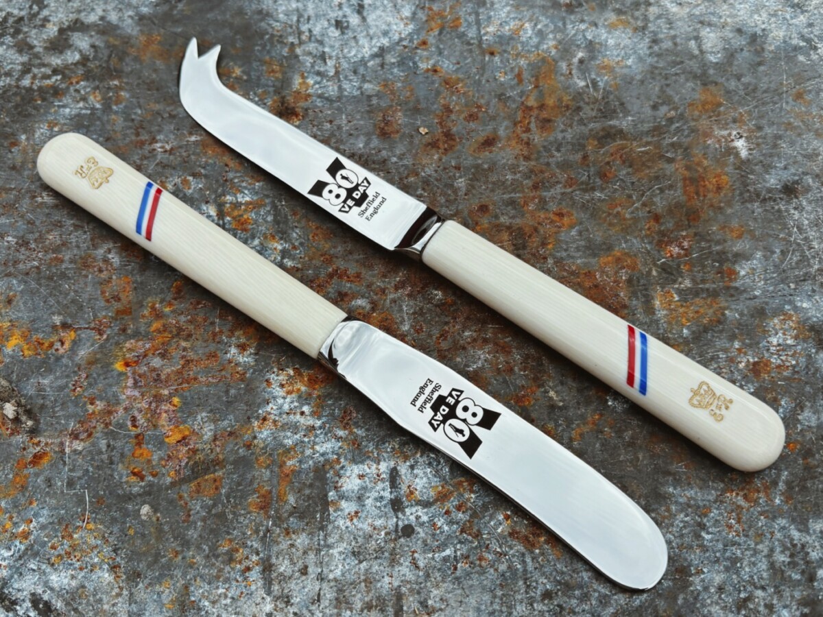 VE Day 80th Anniversary Limited Edition Cheese & Butter Knife Set - Image 4