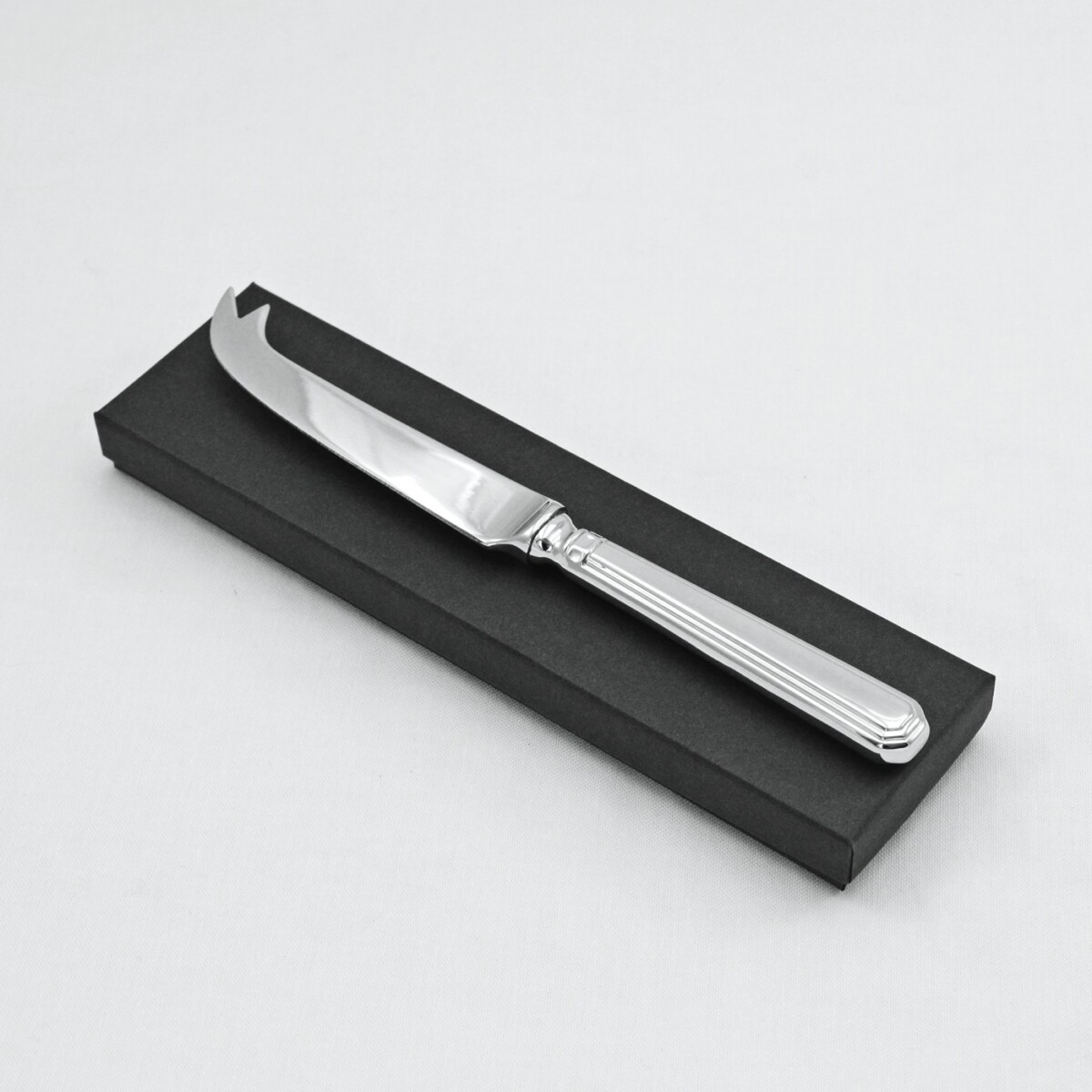 An Athenian Pattern Stainless Steel Cheese Knife Gift Boxed