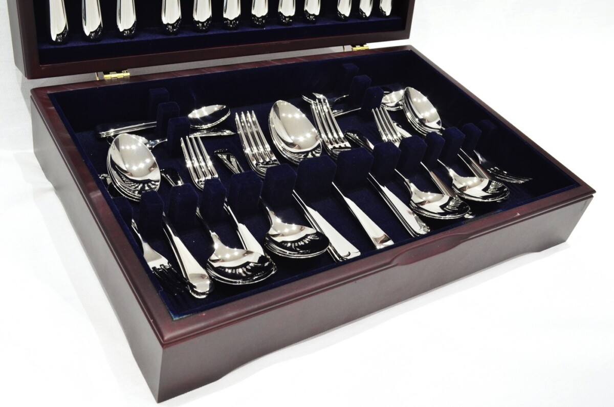 A Brand New Old English Pattern 44 Piece Mahogany Wooden Cased Canteen - Stainless Steel - Made in Sheffield - Image 3