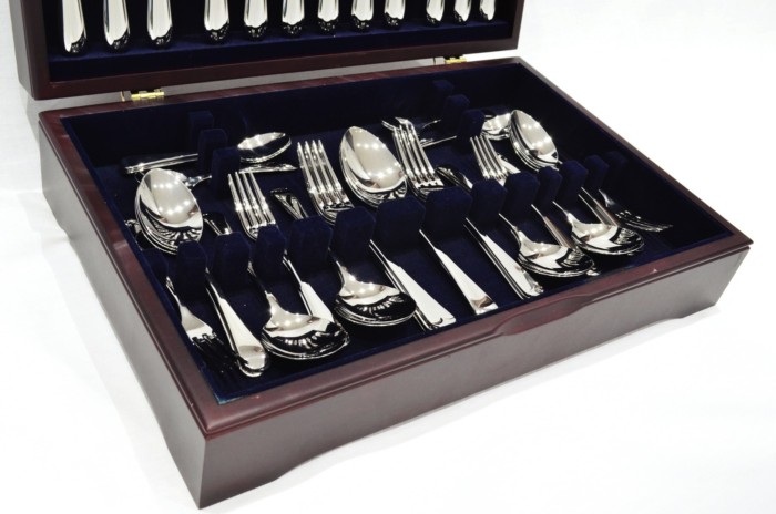A Brand New Old English Pattern 44 Piece Mahogany Wooden Cased Canteen - Stainless Steel - Made in Sheffield - Image 3