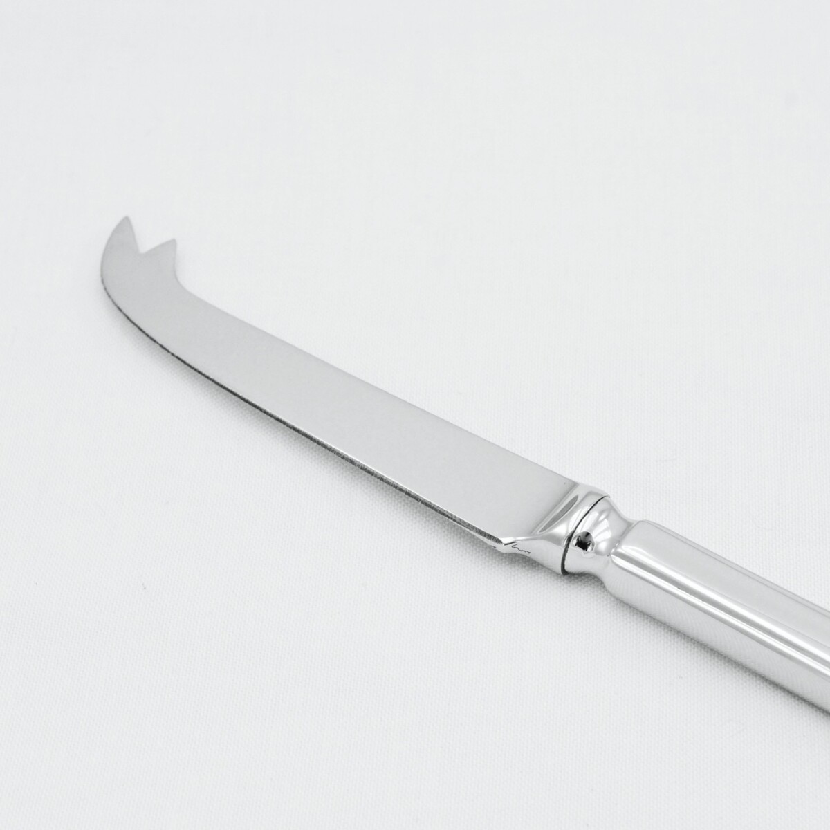 A Harley Pattern Stainless Steel Cheese Knife Gift Boxed - Image 3