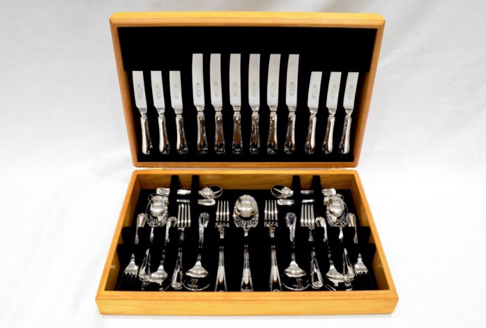 A Brand New Empire Pattern 44 Piece Oak Wooden Cased Canteen - Stainless Steel - Made in Sheffield