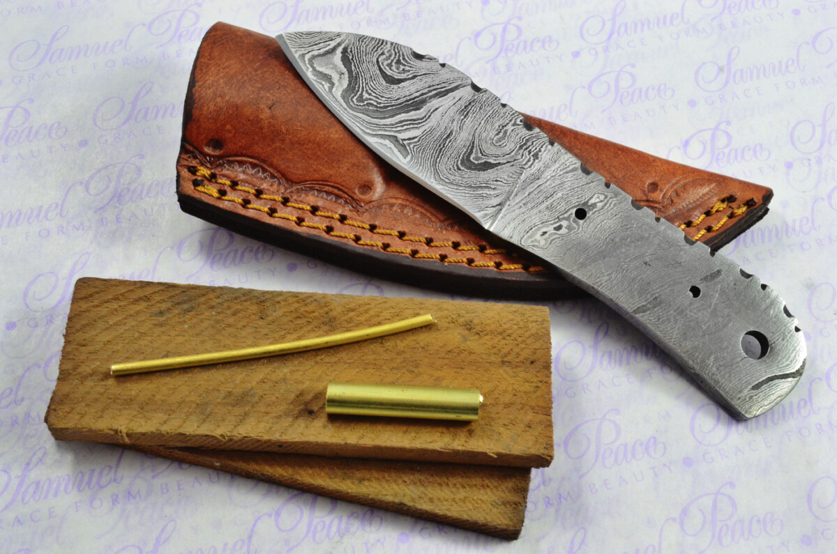 Knife Making Kit! Fantastic Damascus Steel Tiny Hunting/Bushcraft Knife Olive Wood Scales Unbelievable Piece Pristine inc Leather Sheath