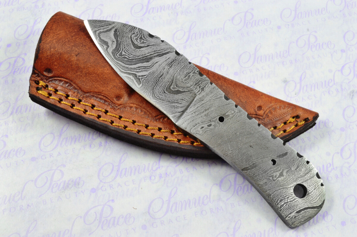 Knife Making Kit! Fantastic Damascus Steel Tiny Hunting/Bushcraft Knife Olive Wood Scales Unbelievable Piece Pristine inc Leather Sheath - Image 2