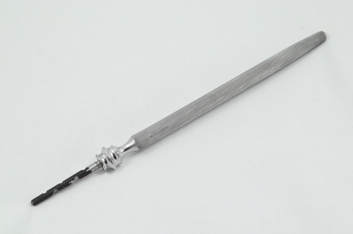 Sheffield Made Stainless Steel Carving Steel - Egg Waterloo Bolster - Image 3