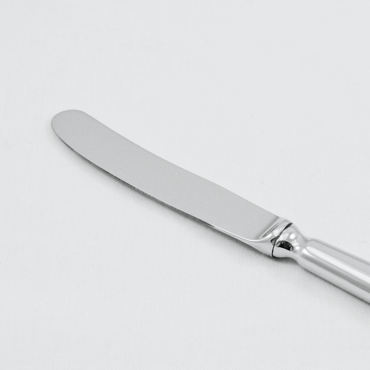A Baguette Pattern Stainless Steel Butter Knife Gift Boxed And Engraved 'Sheffield, England' - Image 4