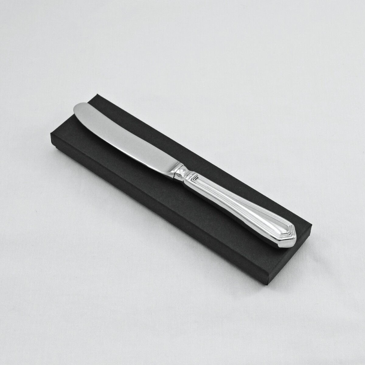 A Chester Pattern Stainless Steel Butter Knife Gift Boxed