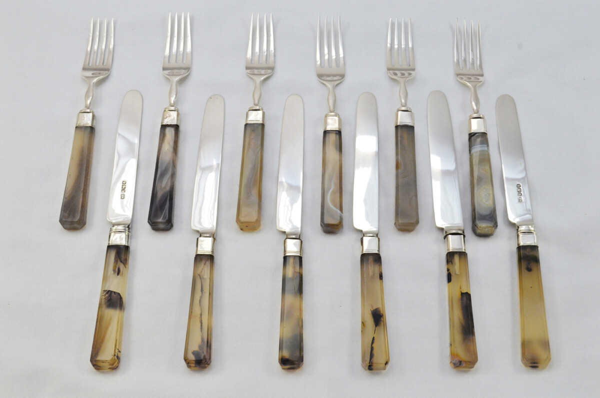 6 Pairs of Moses Brent Hand Carved Agate & Solid Silver Knives & Forks Hallmarked London 1812 - Image 4