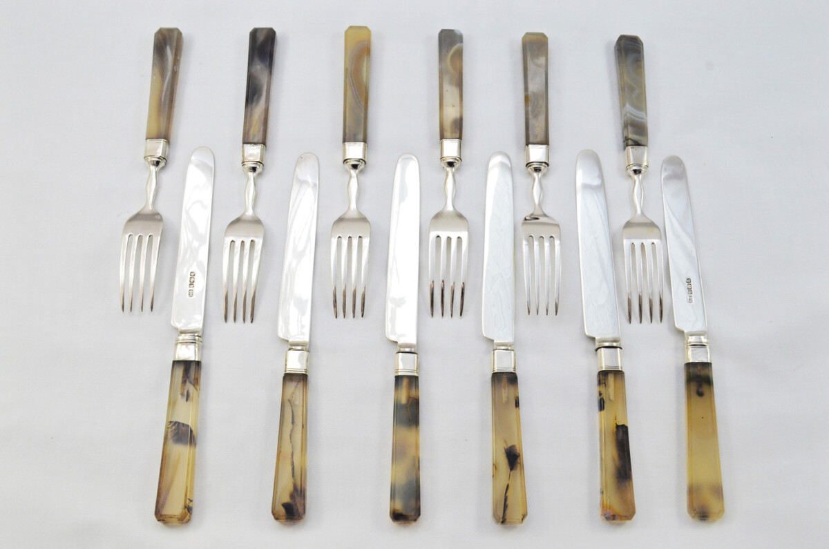 6 Pairs of Moses Brent Hand Carved Agate & Solid Silver Knives & Forks Hallmarked London 1812 - Image 2