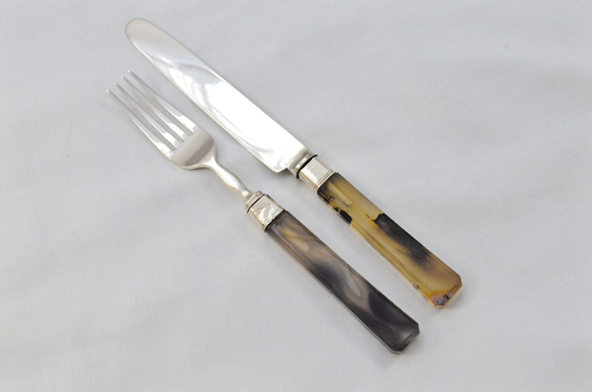 6 Pairs of Moses Brent Hand Carved Agate & Solid Silver Knives & Forks Hallmarked London 1812 - Image 12