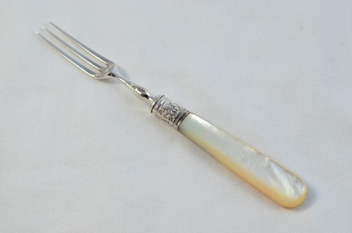 James Dixon & Sons Set Of 12 Knives and 12 Forks Mother Of Pearl Handled Solid Silver 1909 - Image 9