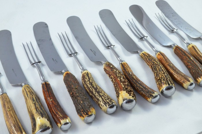 A Gorgeous C.1820's Set of 6 Table Knives & Forks Sambar Stag Handled Cutlery Sheffield - Carbon Steel