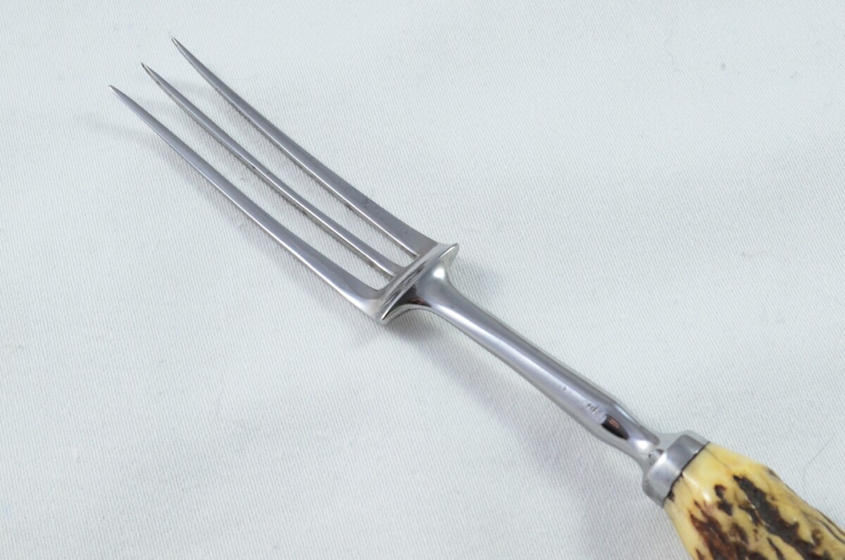 A Gorgeous C.1820's Set of 6 Table Knives & Forks Sambar Stag Handled Cutlery Sheffield - Carbon Steel - Image 7