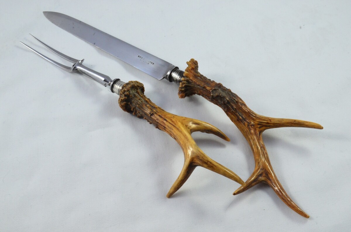 A Gorgeous C.1800's Set of 6 Table Knives & Forks + Serving Pieces Roe Deer Stag Handled Cutlery Sheffield - Carbon Steel - Image 7