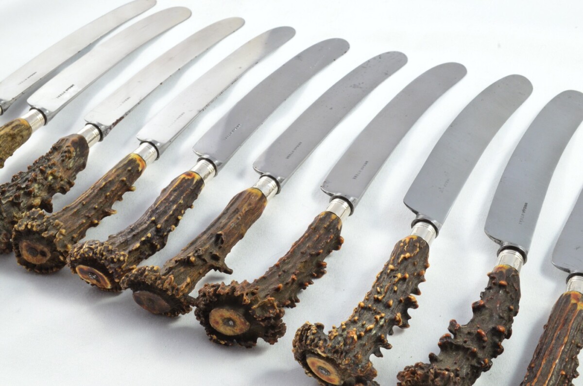 A Gorgeous C.1800's Set of 6 Table Knives & Forks + Serving Pieces Roe Deer Stag Handled Cutlery Sheffield - Carbon Steel - Image 5