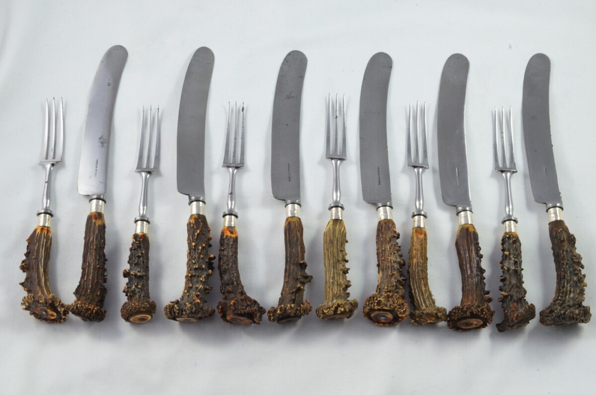 A Gorgeous C.1800's Set of 6 Table Knives & Forks + Serving Pieces Roe Deer Stag Handled Cutlery Sheffield - Carbon Steel - Image 2