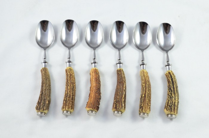 A Gorgeous C.1900's Canteen of Sambar Stag Handled Cutlery for 6 People Made in Germany - Carbon Steel - Image 5