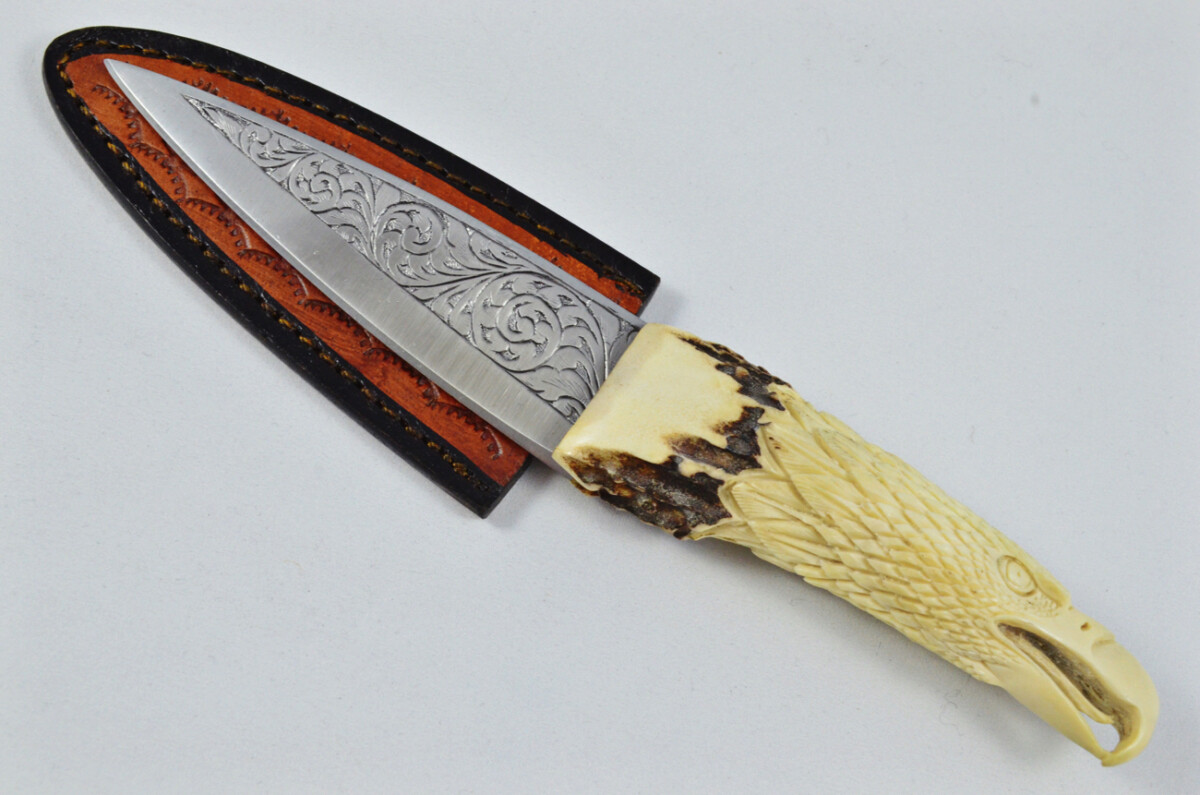 Astonishing Bespoke Hand Carved Bald Eagle Stag Horn Antler Handle Sgian Dubh Hand Engraved Blade Sheffield England - Image 3