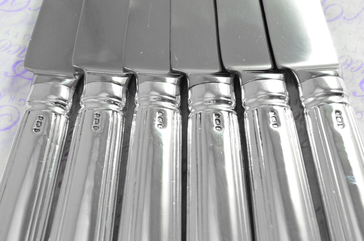 Astonishingly Rare 12 Dinner Knives Sterling Silver Old English Thread Pattern Georgian Made in Sheffield 1778! - Image 2