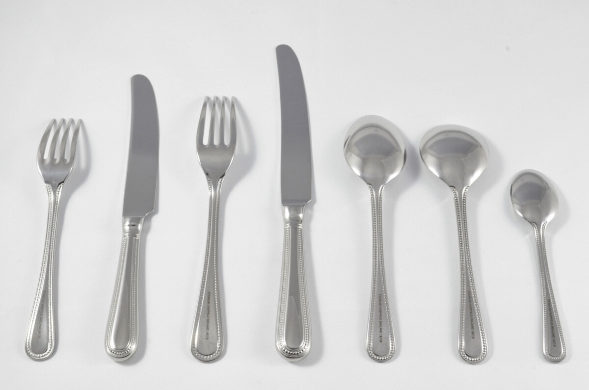 New Bead Pattern 7 Piece place Setting Made in Sheffield England Stainless Steel Cutlery - Image 2
