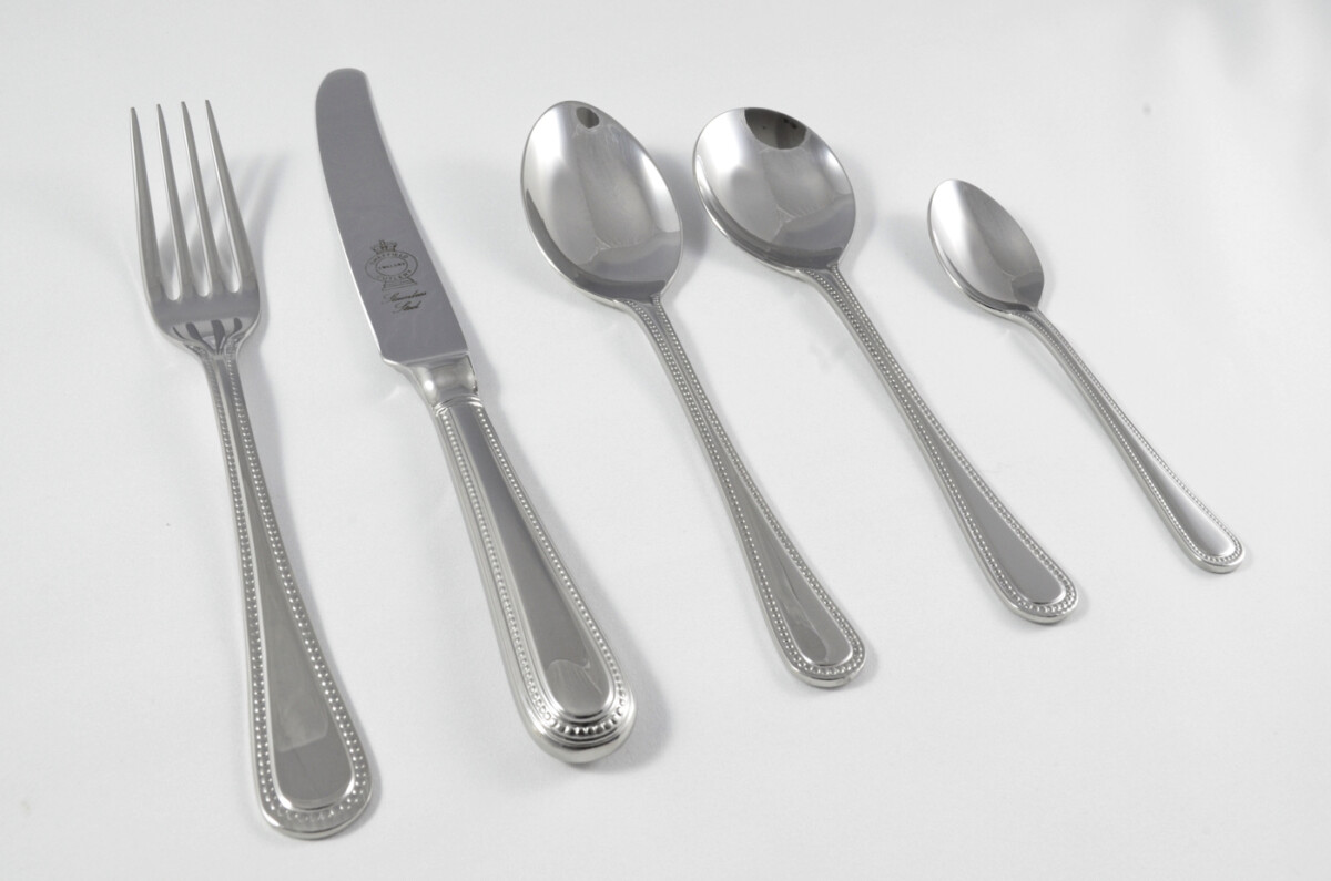 New Bead Pattern 5 Piece place Setting Made in Sheffield England Stainless Steel Cutlery - Image 3