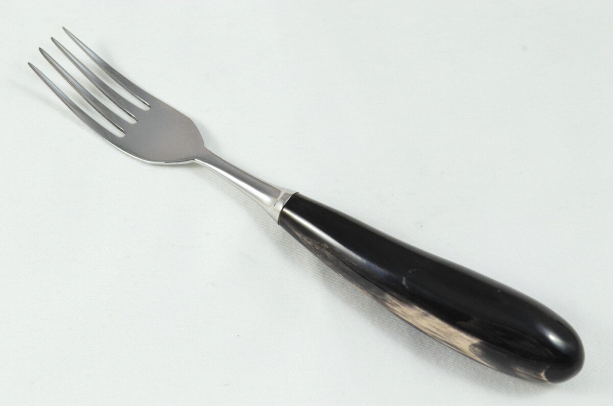 A Set of 6 Sheffield Steak Knives & Forks with Water Buffalo Horn Handles - Image 9
