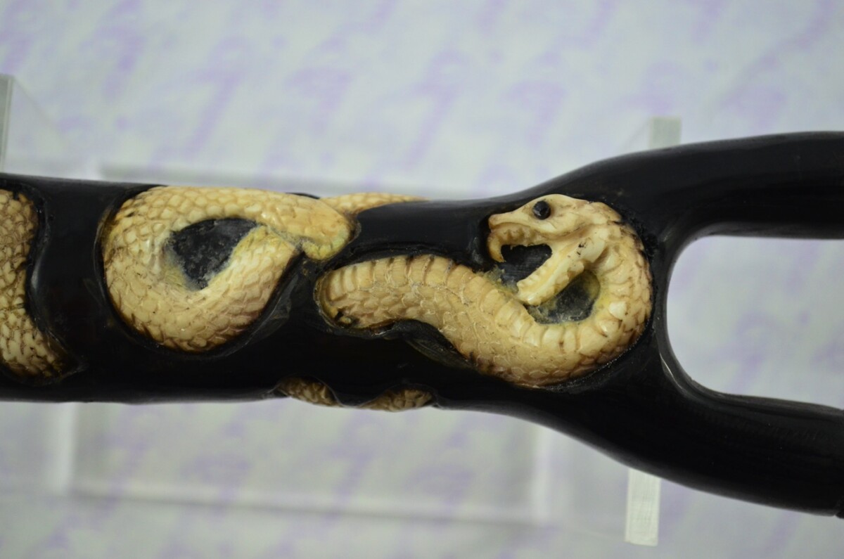 Buffalo Horn Hand Carved Serpent Catapult / Slingshot with Stag Accents - Image 6