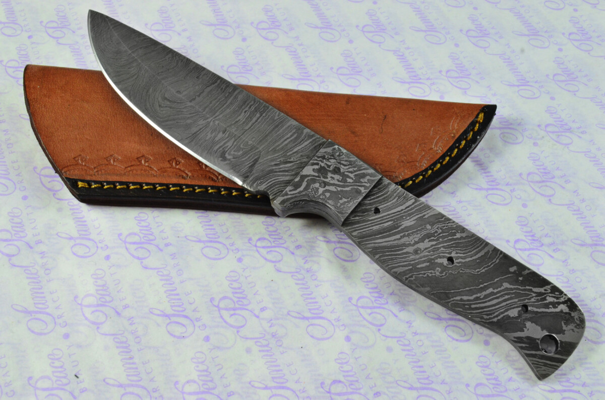 Knife Making Kit! Damascus Steel Hunting/Bowie Knife Olive Wood Scales Damascus Bolster inc Leather Sheath - Image 2