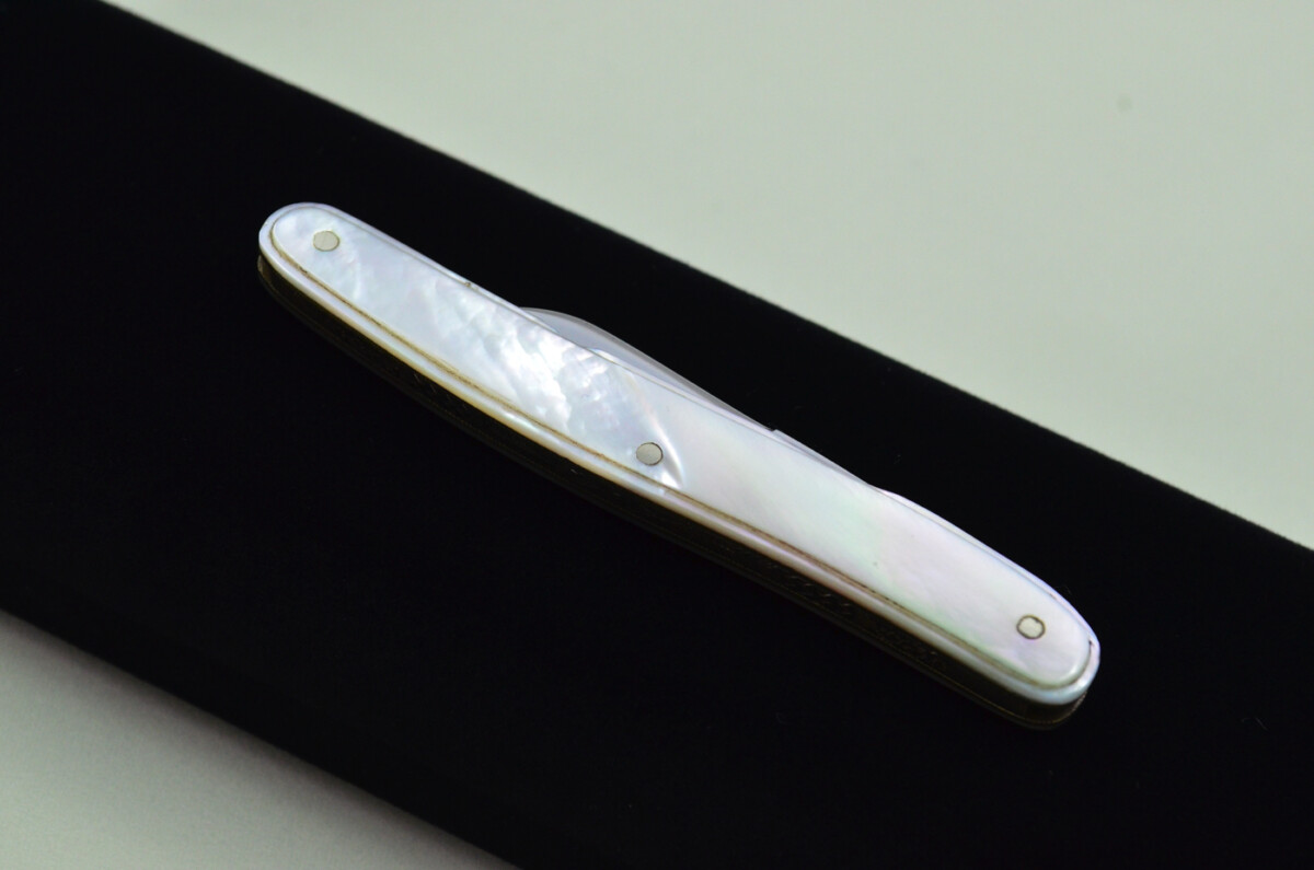 Double Blade Fantastic Carbon Steel Bladed Mother Of Pearl Fully Restored Sheffield Made Pen/Pocket Knife c1900 Maker George Butler - Image 2
