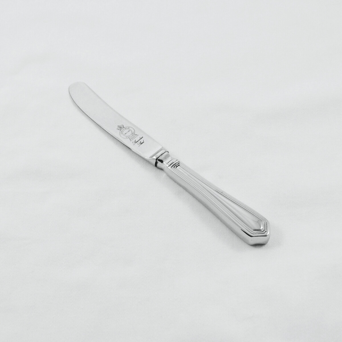 A Chester Pattern Stainless Steel Butter Knife Gift Boxed And Engraved 'Sheffield, England' - Image 2