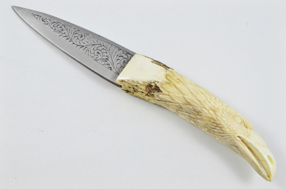 Astonishing Bespoke Hand Carved Buzzard Stag Horn Antler Handle Sgian Dubh Hand Engraved Blade Sheffield England - Image 4