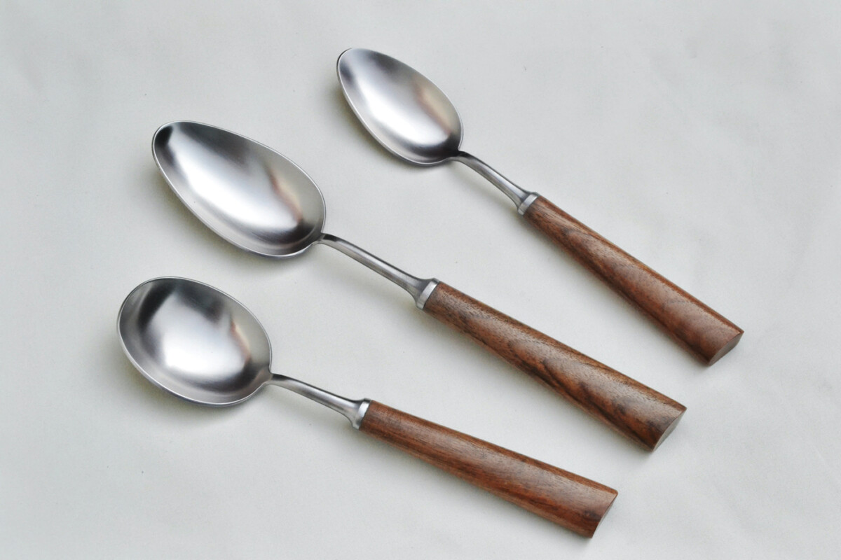Rare Rosewood Handled Stainless Steel Canteen of Cutlery by Mills More – Made in Sheffield, England - Image 5