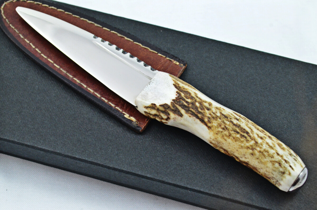 A Fantastic Genuine Carbon Steel Stag Horn Antler Handle Sgian Dubh Sheffield England