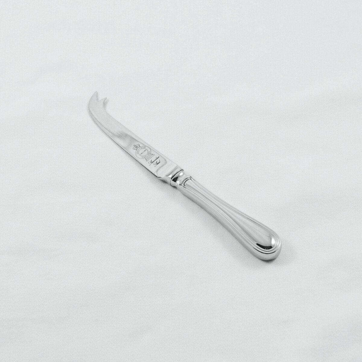 An Old English Thread Pattern Stainless Steel Cheese Knife Gift Boxed And Engraved 'Sheffield, England' - Image 2