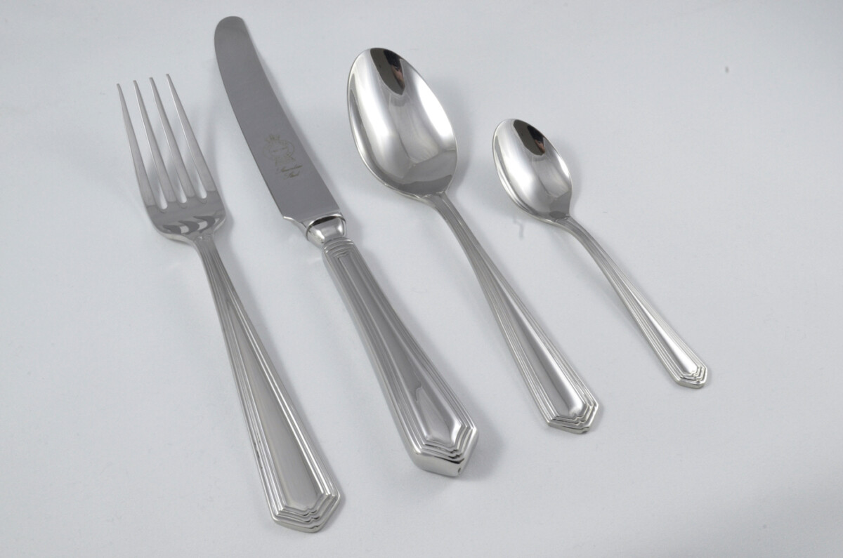 New Chester Pattern 4 Piece place Setting Made in Sheffield England Stainless Steel Cutlery - Image 3
