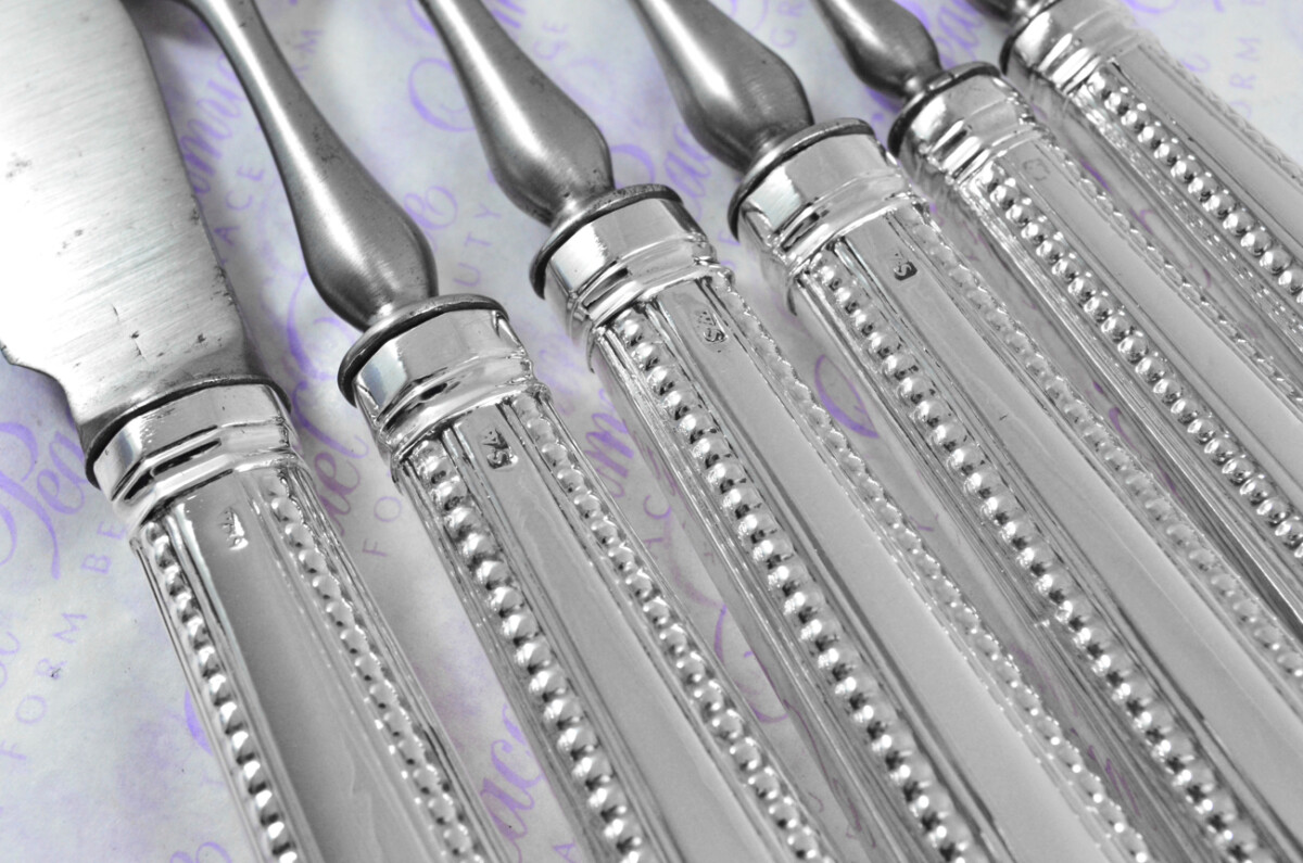 Collection of London Assayed Georgian Sterling Silver Handled Cutlery Table & Dessert Knives & Forks 1769 - Image 7