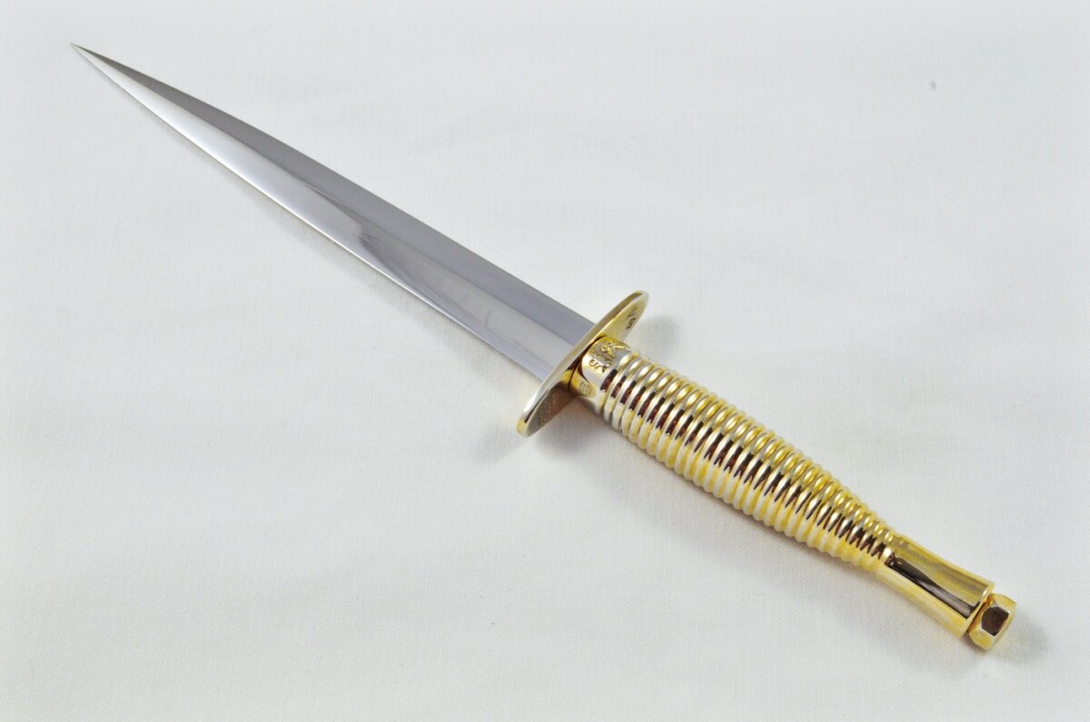 2025 Fairbairn Sykes Type 3 Gold Plated Handle Bright Blade Commando Knife Made in Sheffield England - Belt Sheath - Image 2