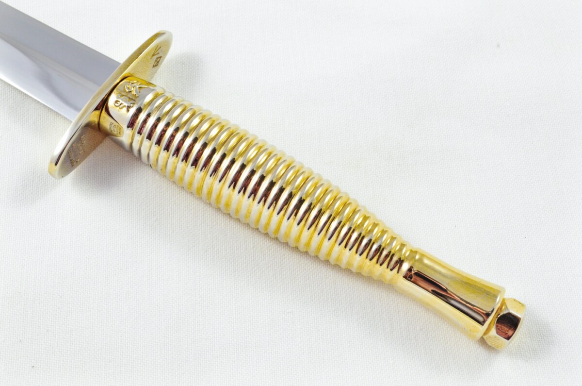 2025 Fairbairn Sykes Type 3 Gold Plated Handle Bright Blade Commando Knife Made in Sheffield England - Belt Sheath - Image 4