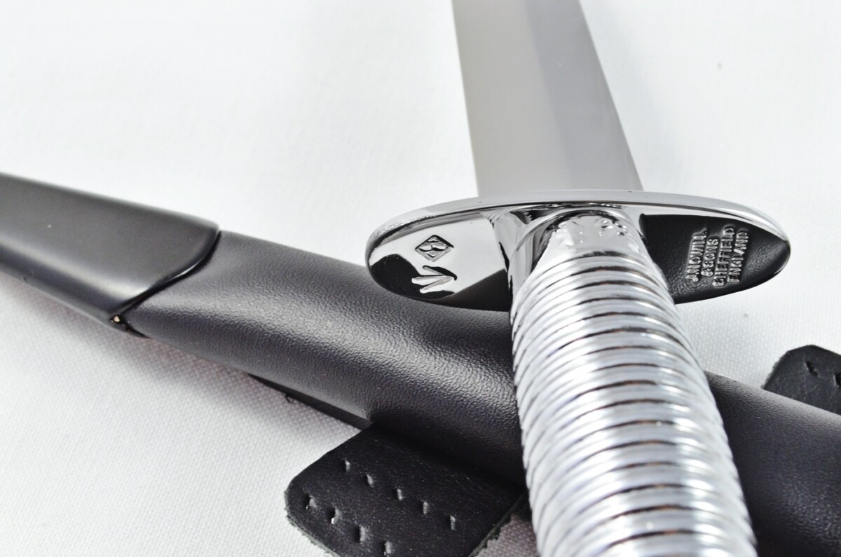2025 Fairbairn Sykes Type 3 Chrome Plated Handle Bright Blade Commando Knife Made in Sheffield England - Belt Sheath - Image 3