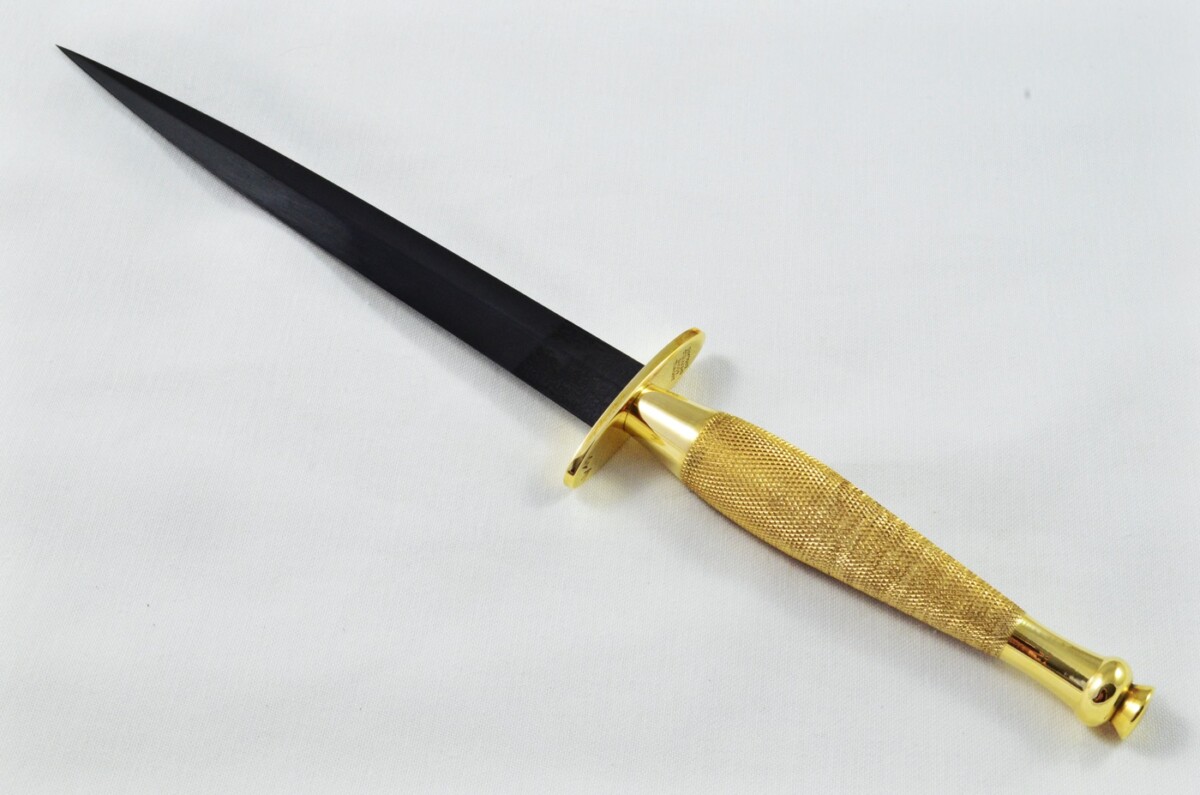 2025 Fairbairn Sykes Second Pattern Brass Handle Black Blade Commando Knife Made in Sheffield England - Belt Sheath - Image 2