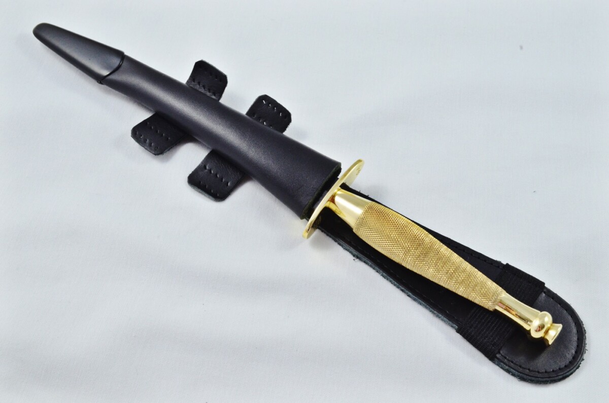2025 Fairbairn Sykes Second Pattern Brass Handle Black Blade Commando Knife Made in Sheffield England - Leg Sheath - Image 8