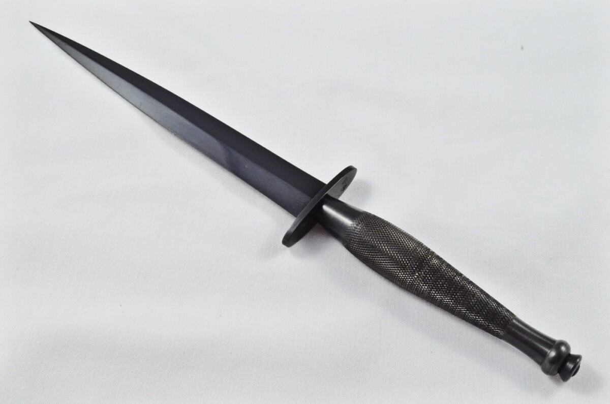 2025 Fairbairn Sykes Second Pattern Black Handle Black Blade Commando Knife Made in Sheffield England - Belt Sheath - Image 2