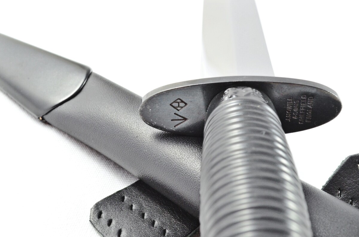 2025 Fairbairn Sykes Type 3 Black Handle Bright Blade Commando Knife Made in Sheffield England - Leg Sheath - Image 6