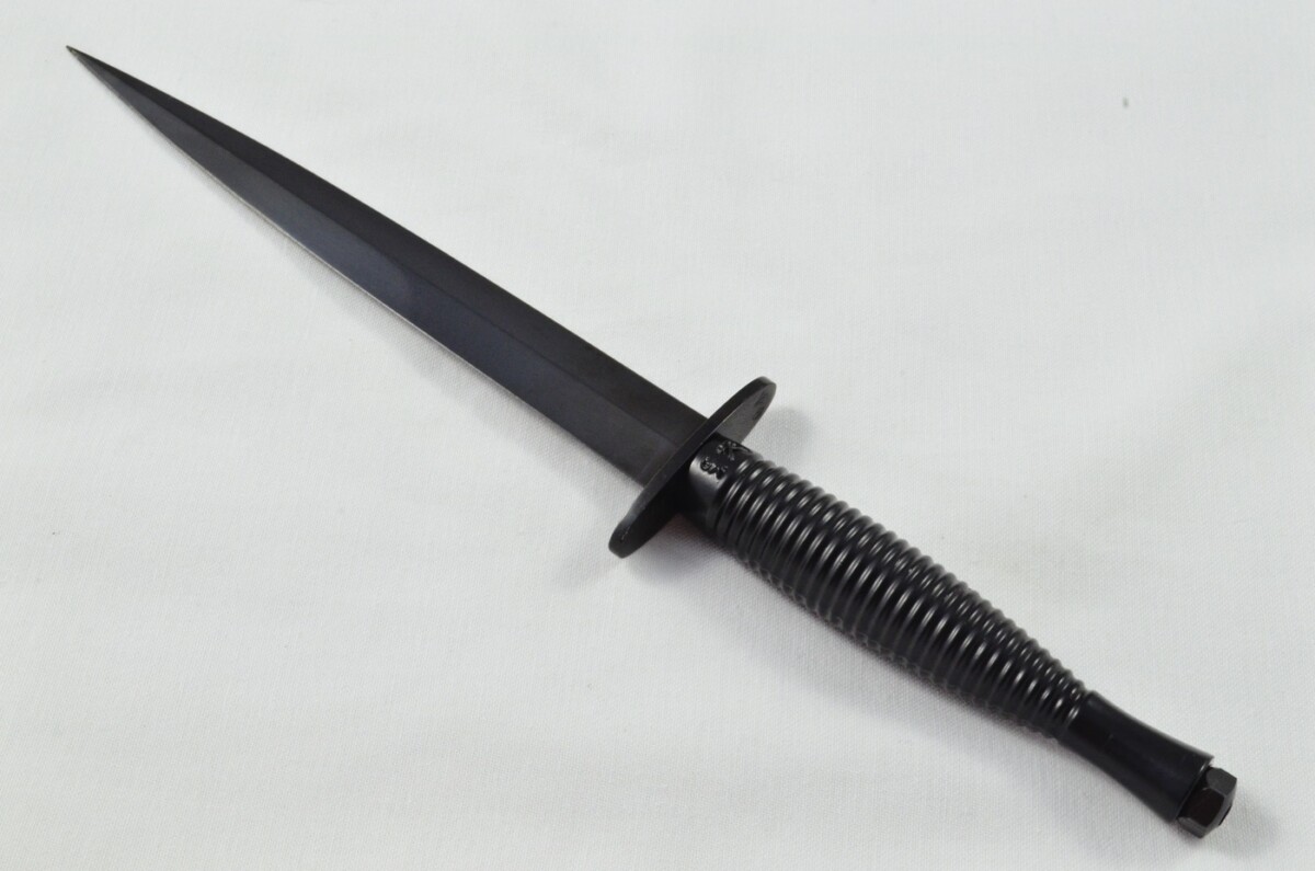2025 Fairbairn Sykes Type 3 Black Handle Black Blade Commando Knife Made in Sheffield England - Leg Sheath - Image 3